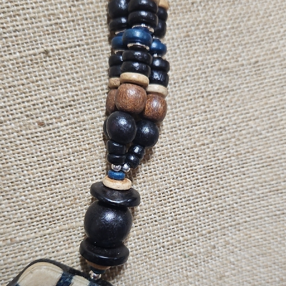 Lee Sands Handcrafted Egyptian Style Necklace with Black and Brown Beads - Picture 4 of 8